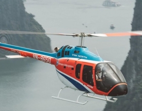 Rơi máy bay trực thăng ngắm cảnh vịnh Hạ Long, 2 người chết, 3 người mất tích